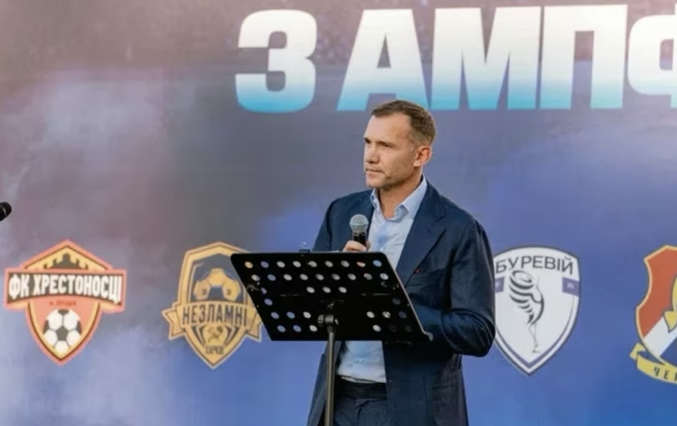 Campionato di calcio per amputati firmato Andrij Shevchenko, simbolo di un Ucraina che riparte