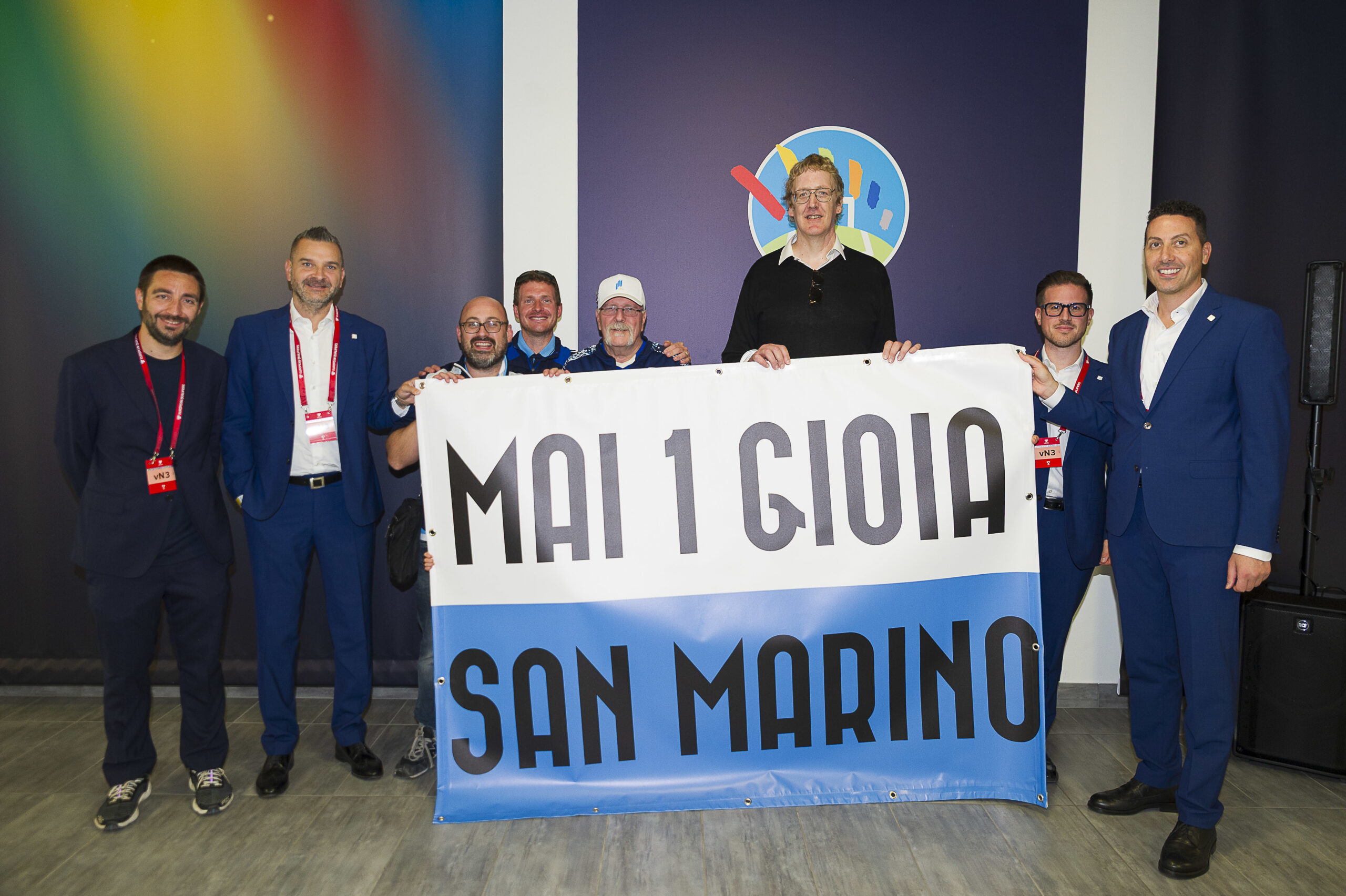 Mai una gioia: lo striscione dei tifosi di San Marino